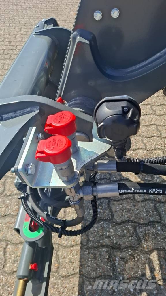 Weidemann T6025 Kmetijski teleskopski nakladalci