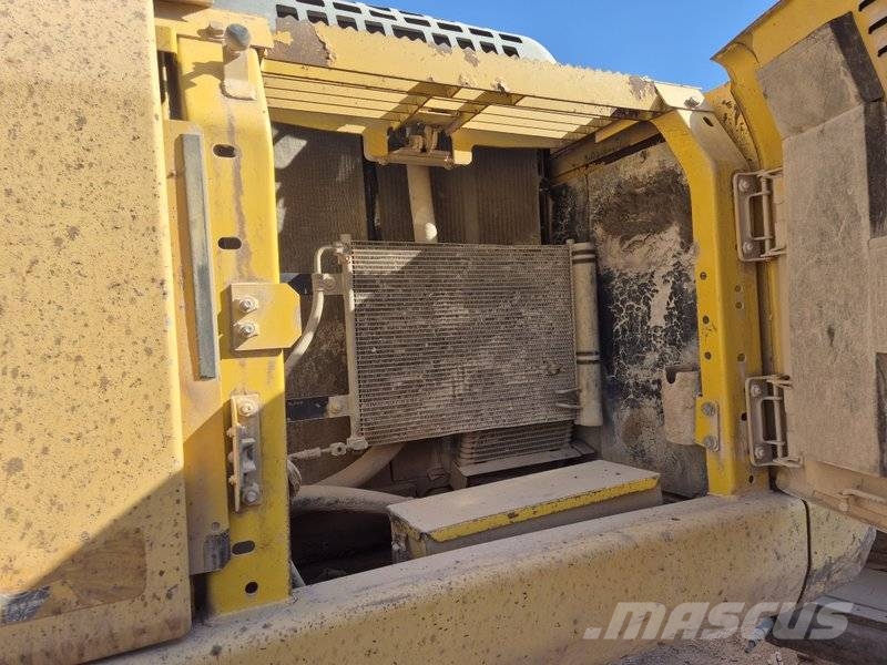 Komatsu PC 210 LC-8 Crawler excavators