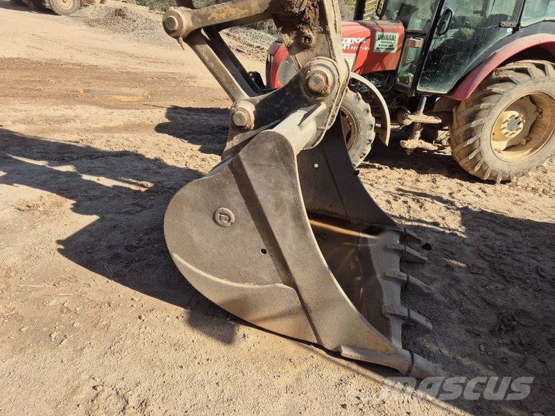 Komatsu PC 210 LC-8 Crawler excavators