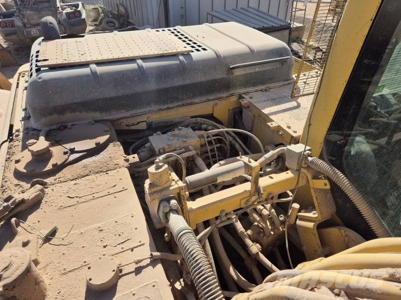Komatsu PC 210 LC-8 Crawler excavators