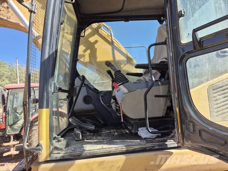 Komatsu PC 210 LC-8 Crawler excavators