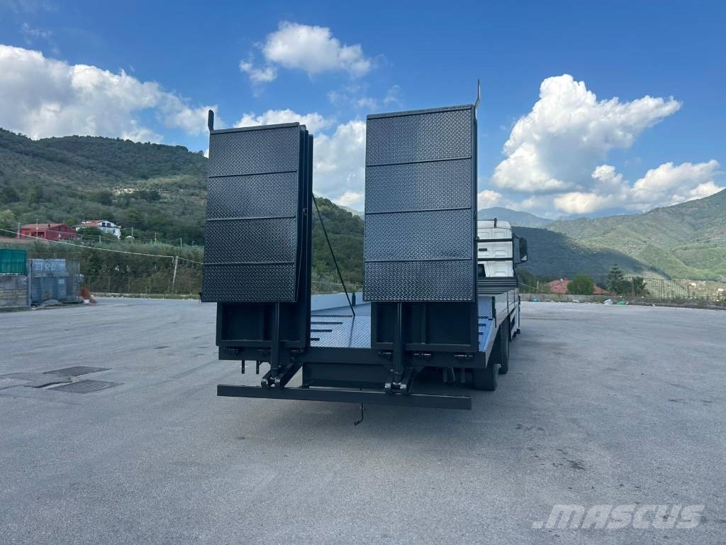 MAN TGS 26.360 Beavertail Flatbed / winch trucks