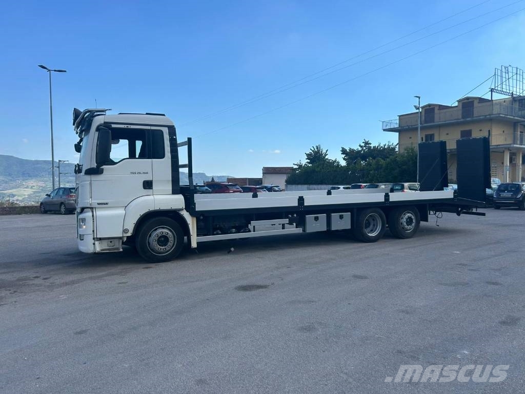 MAN TGS 26.360 Beavertail Flatbed / winch trucks