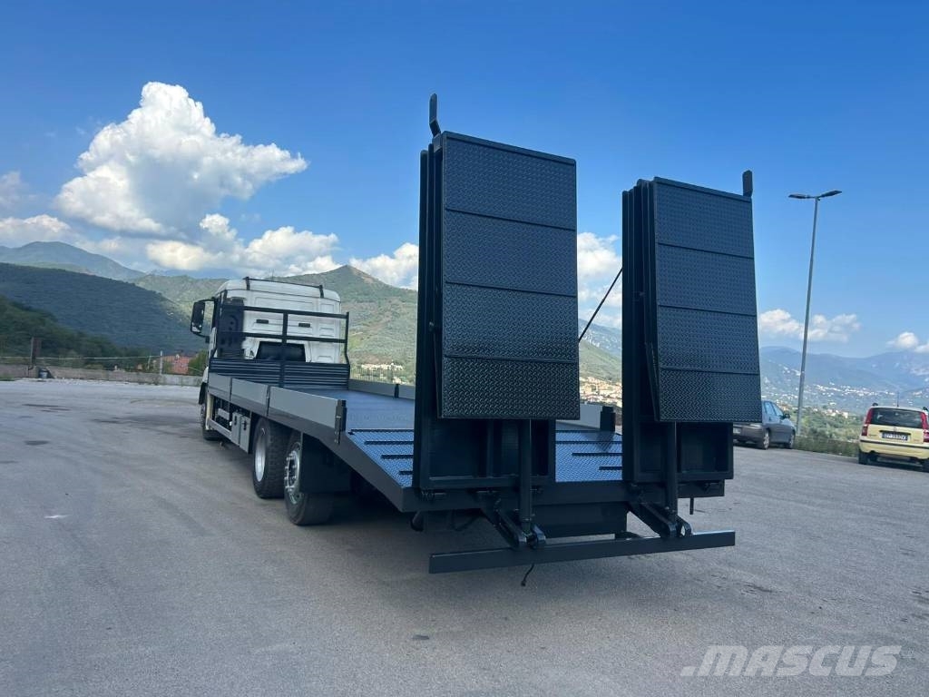 MAN TGS 26.360 Beavertail Flatbed / winch trucks