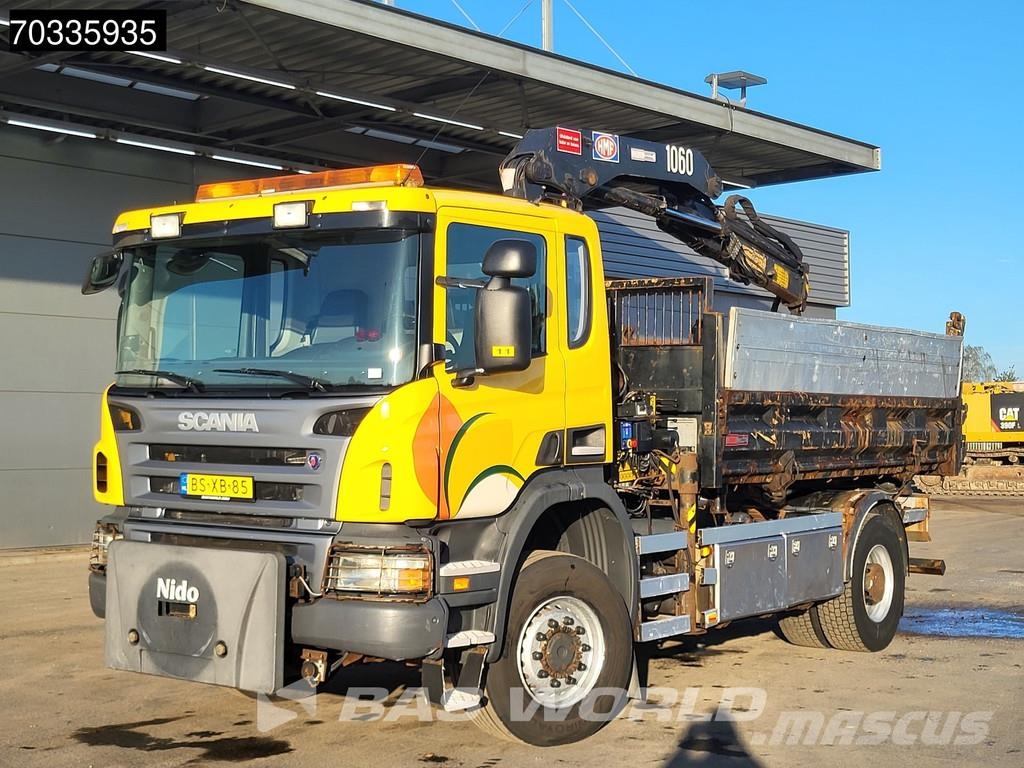 Scania P340 P 4X4 NL-Truck 4x4 Big-Axle HMF 1060 K2 Crane Camion ribaltabili