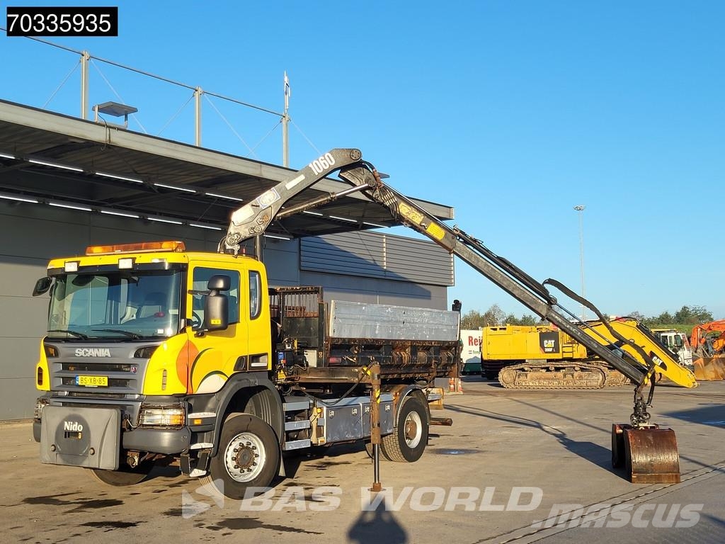 Scania P340 P 4X4 NL-Truck 4x4 Big-Axle HMF 1060 K2 Crane Tipper trucks