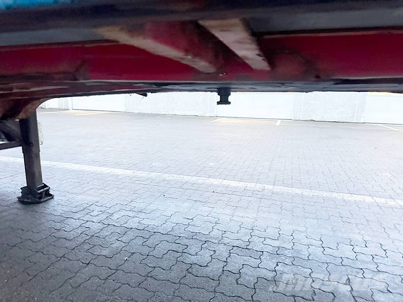 Krone 3 axle Curtainsider / Planenauflieger Curtainsider semi-trailers