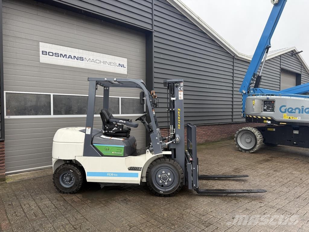 Eurotrac FE30 ECO heftruck NIEUW met vorkenverspreider Electric forklifts