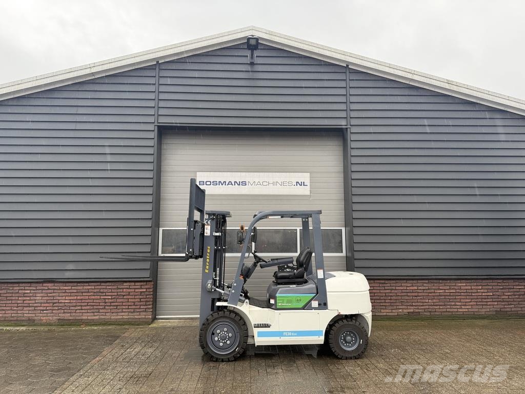 Eurotrac FE30 ECO heftruck NIEUW met vorkenverspreider Electric forklifts
