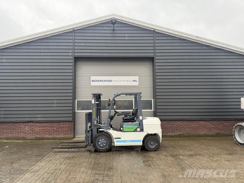 Eurotrac FE30 ECO heftruck NIEUW met vorkenverspreider Electric forklifts