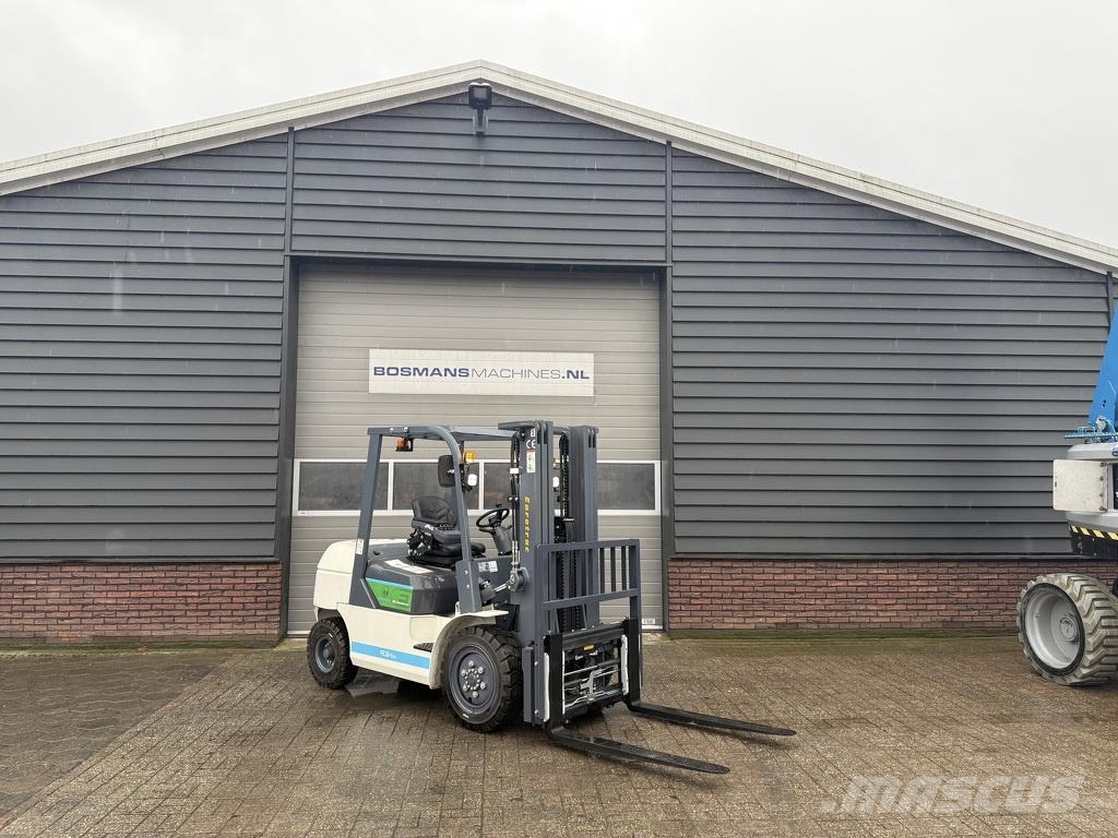 Eurotrac FE30 ECO heftruck NIEUW met vorkenverspreider Electric forklifts