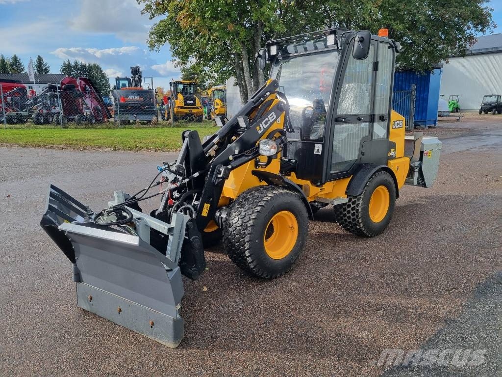 JCB 403 Plus Vinterkampanj Pris! لوادر انزلاقية التوجيه
