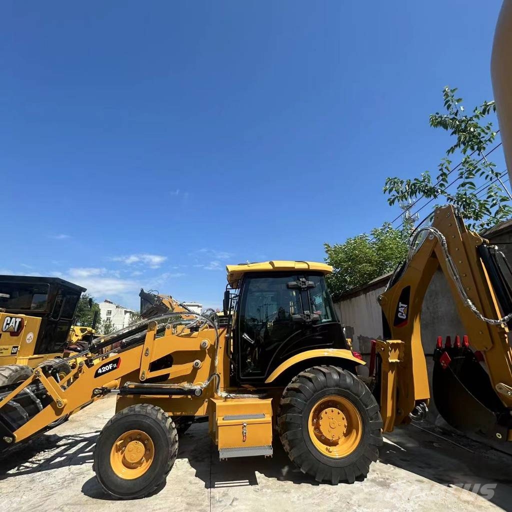 CAT 420 F2 Kotrórakodók
