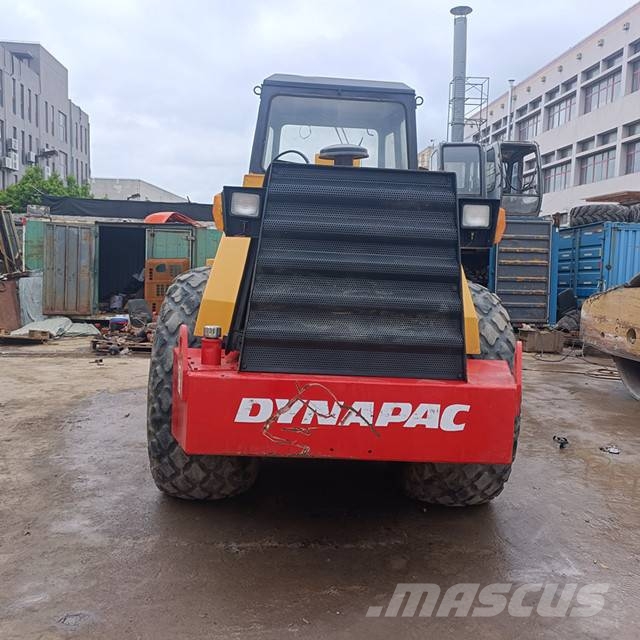 Dynapac CA 301 D مداحل ثنائية الاسطوانة