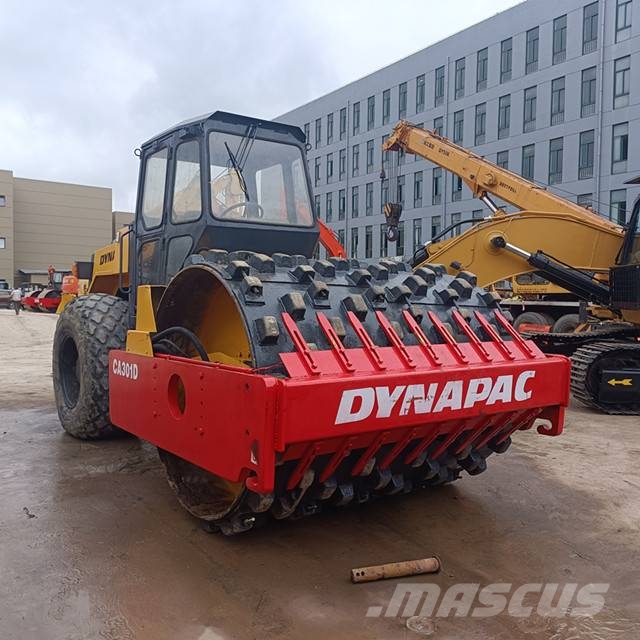 Dynapac CA 301 D مداحل ثنائية الاسطوانة