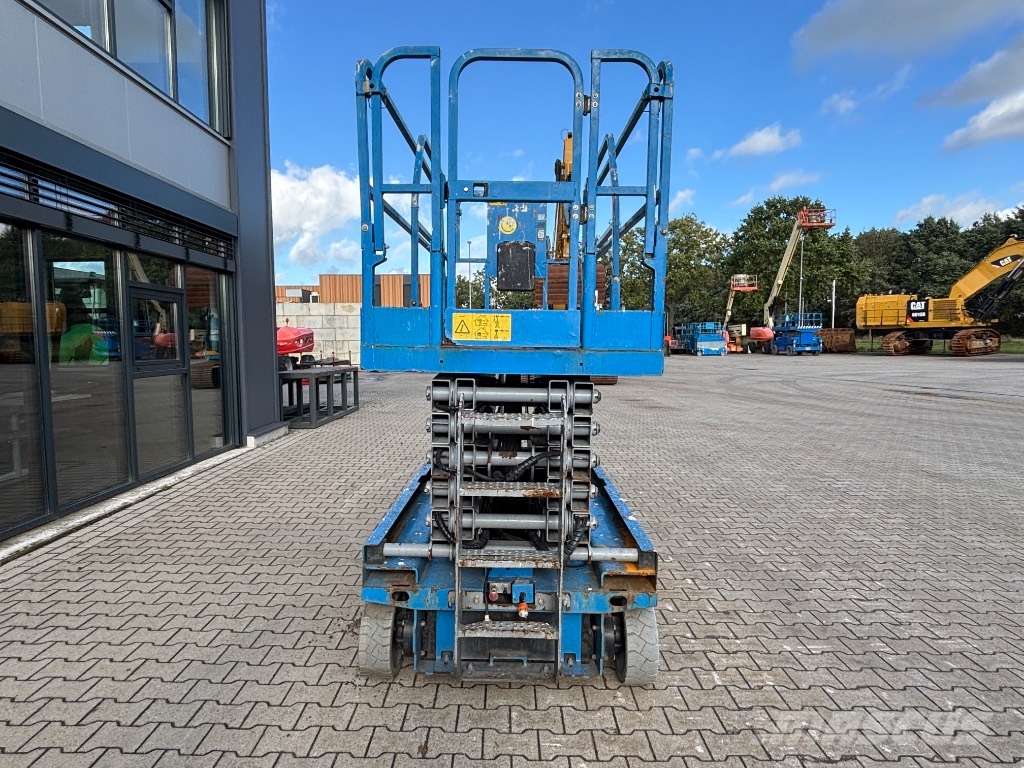 Genie GS 4047 Šķerveida pacēlāji