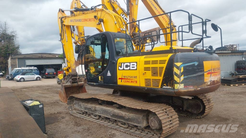 JCB JS220 Plus Gravemaskiner på larvebånd