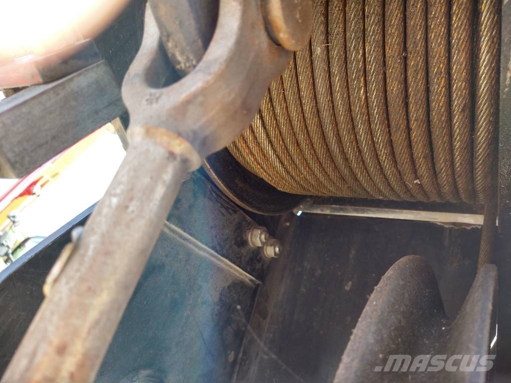 Manitou Winch 5T (073) مكونات أخرى