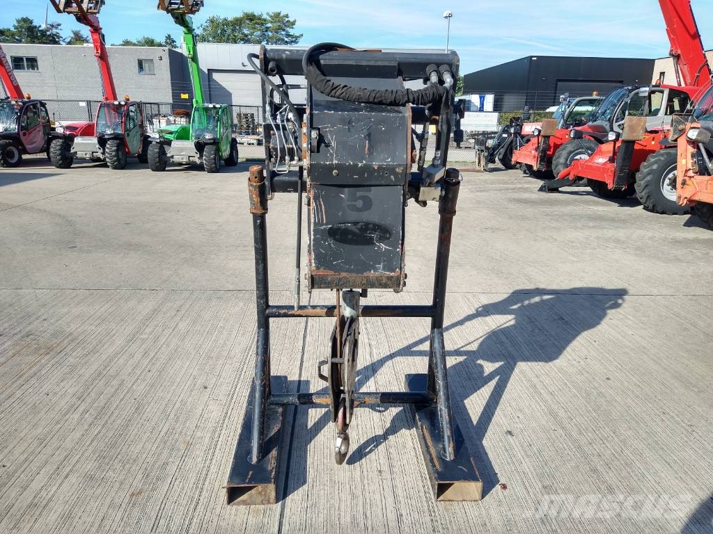 Manitou Winch 5T (073) مكونات أخرى