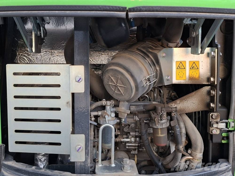 Hitachi ZX 26 U-6 MTC Mini pelle < 7t