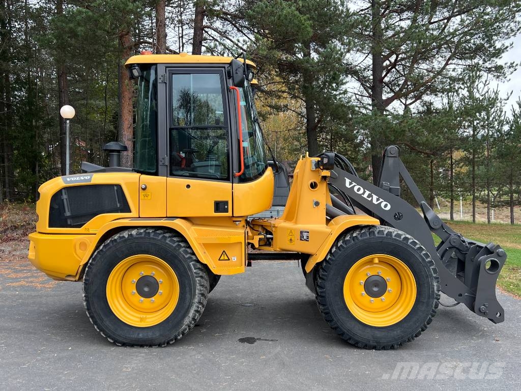 Volvo L35 HT Fullutrustad 977 timmar Rataslaadurid