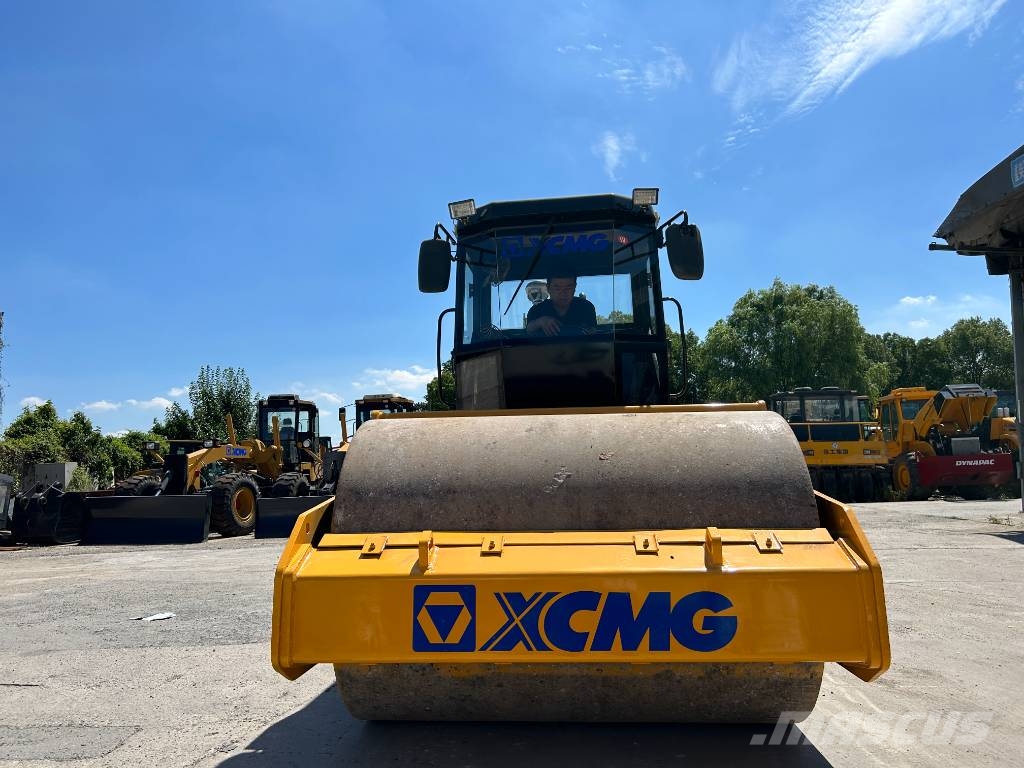 XCMG XS 103J Rouleaux monocylindre