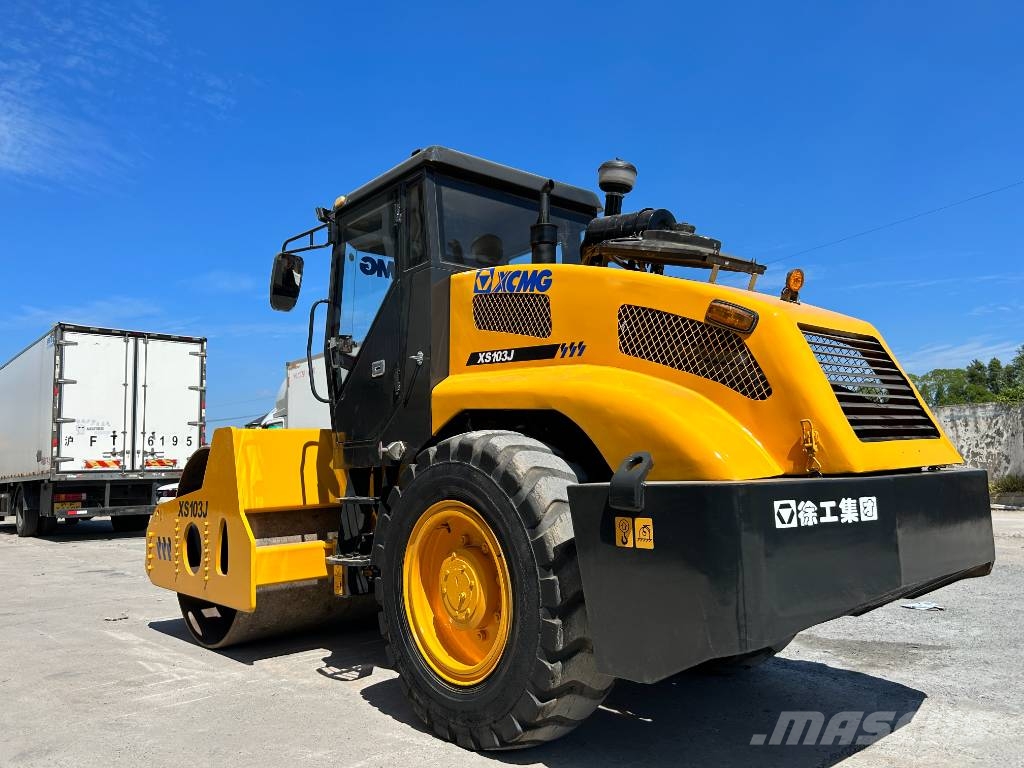 XCMG XS 103J Rouleaux monocylindre