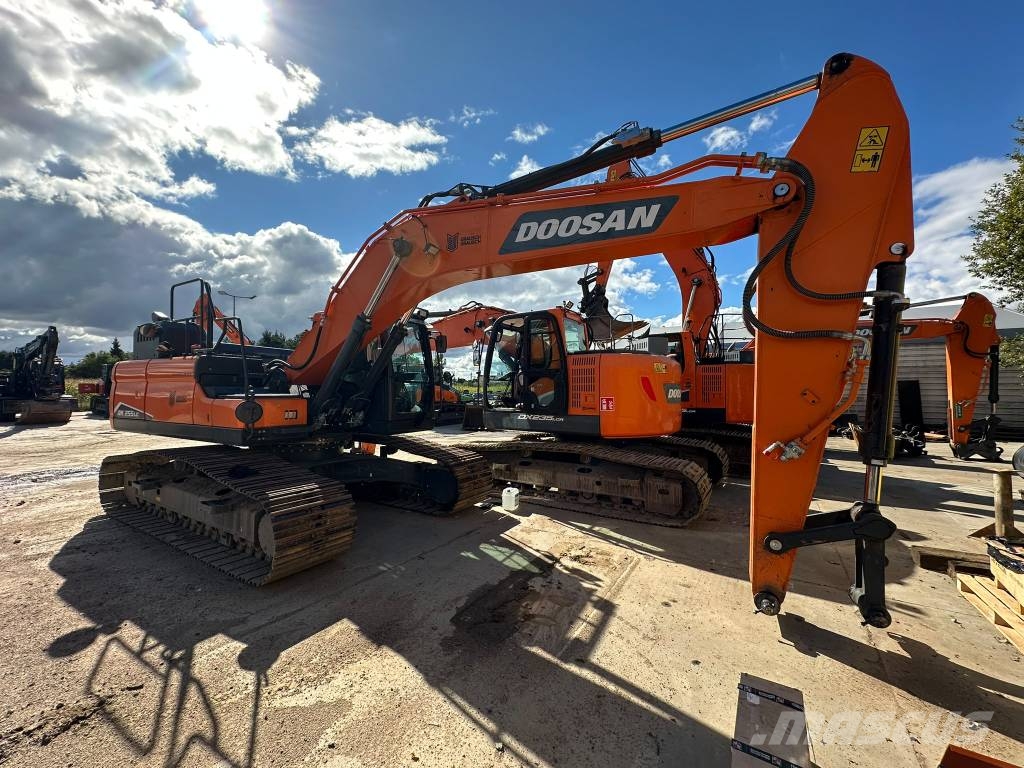 Doosan DX 255 LC Rupsgraafmachines