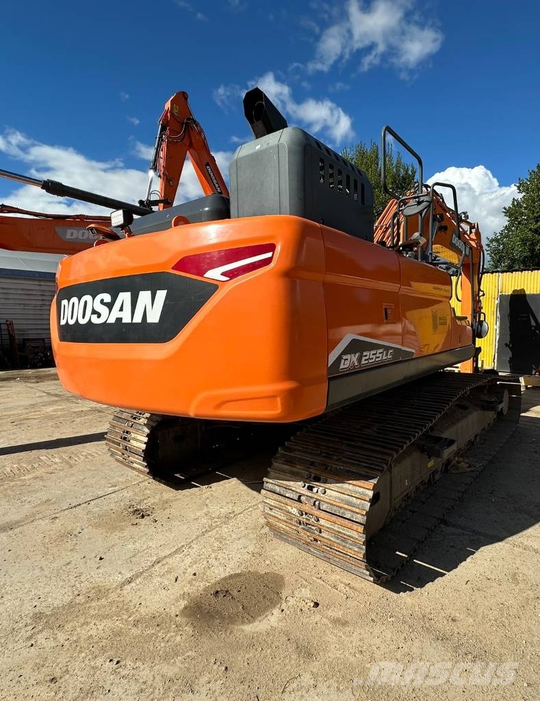 Doosan DX 255 LC Rupsgraafmachines