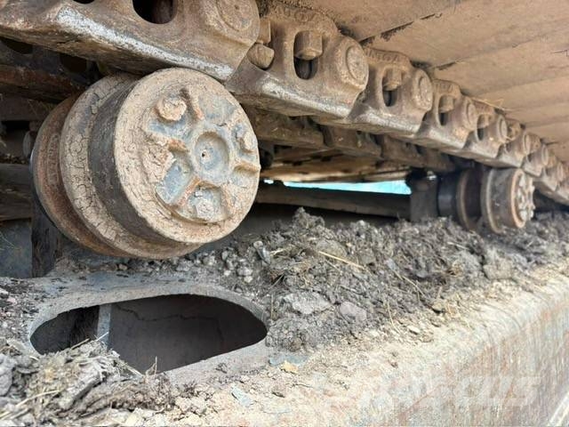 Volvo EC350E 轮式挖掘机