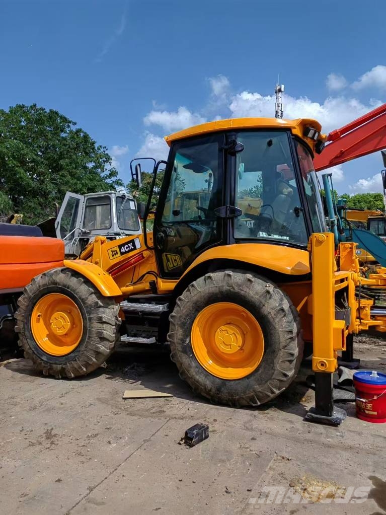 JCB 4cx with Powerful Engine in Stock Baggerlader