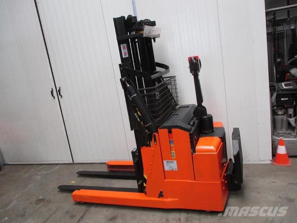 BT RWE120 Meerij pallettruck met platform