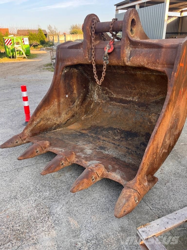 HSM 3.8 m3 Godet