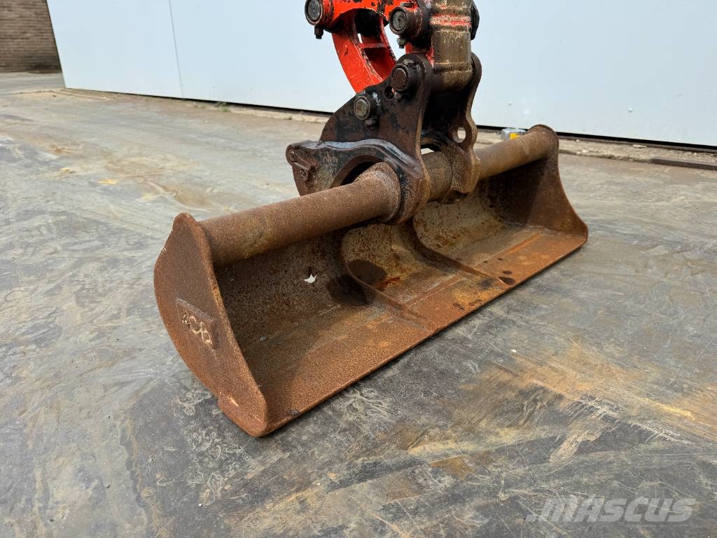 Kubota U10-3 - Hydr. Undercarriage / Hammer Lines Miniescavadeiras < 7t (Mini escavadeiras)