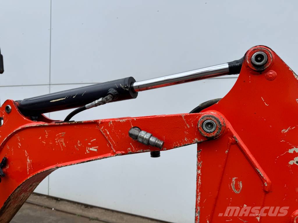 Kubota U10-3 - Hydr. Undercarriage / Hammer Lines Miniescavadeiras < 7t (Mini escavadeiras)