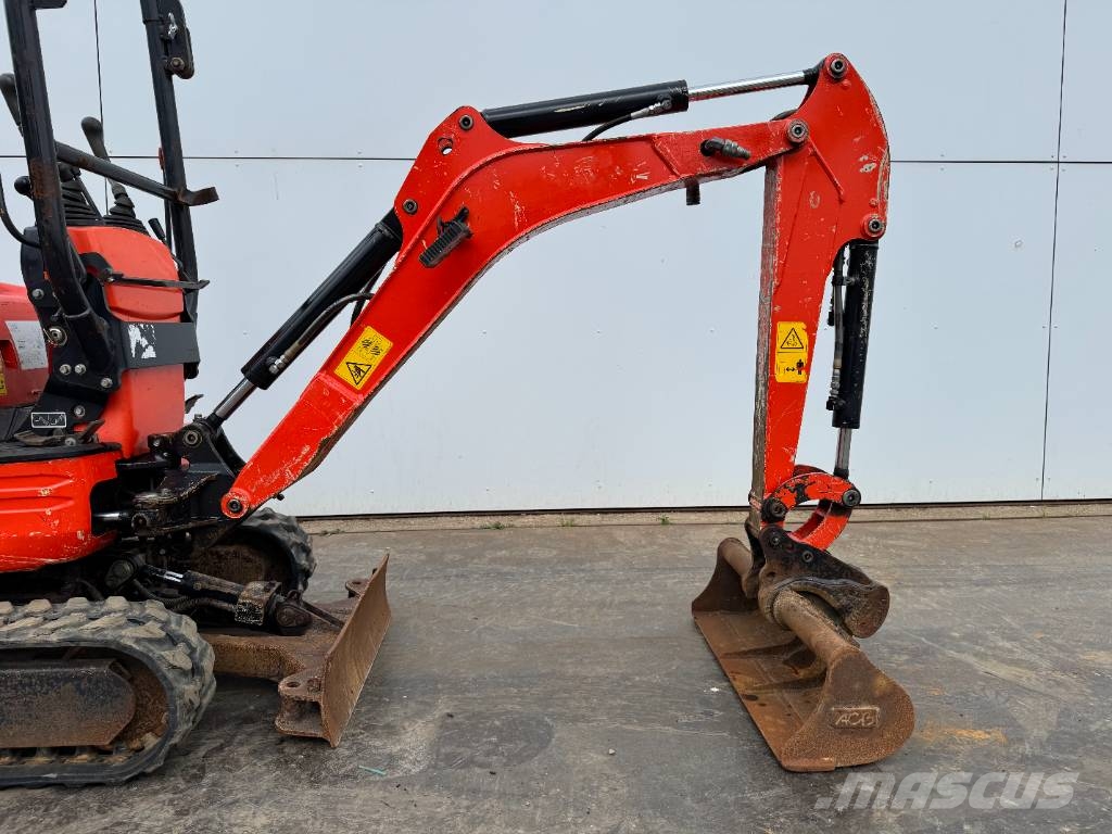 Kubota U10-3 - Hydr. Undercarriage / Hammer Lines Miniescavadeiras < 7t (Mini escavadeiras)