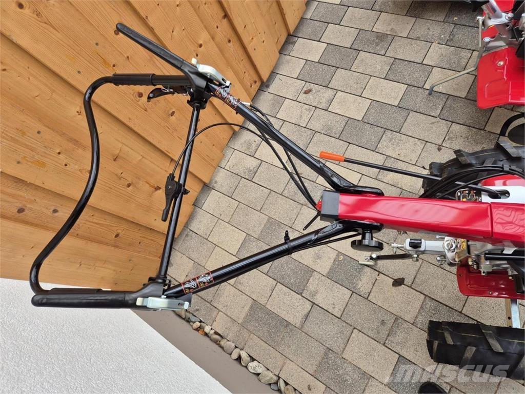 Honda F560 + RÄDER 4.50-10 جرارات ثنائية العجلات