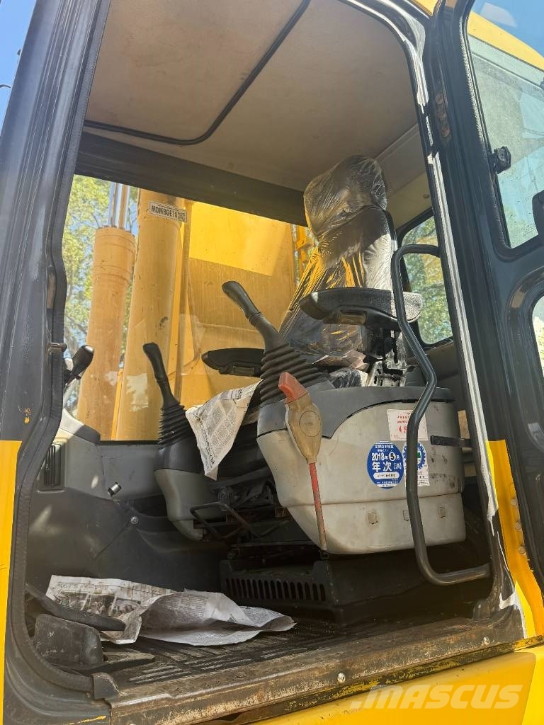 Komatsu PC 220-7 Midigraafmachines 7t - 12t