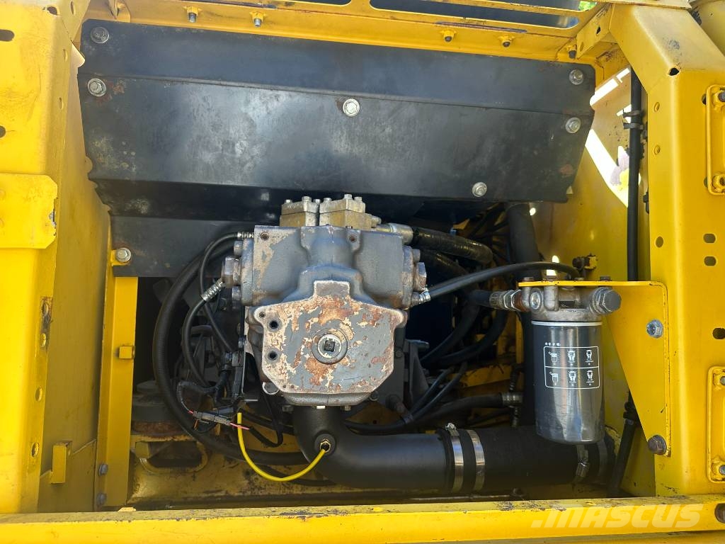 Komatsu PC 220-7 Midigraafmachines 7t - 12t