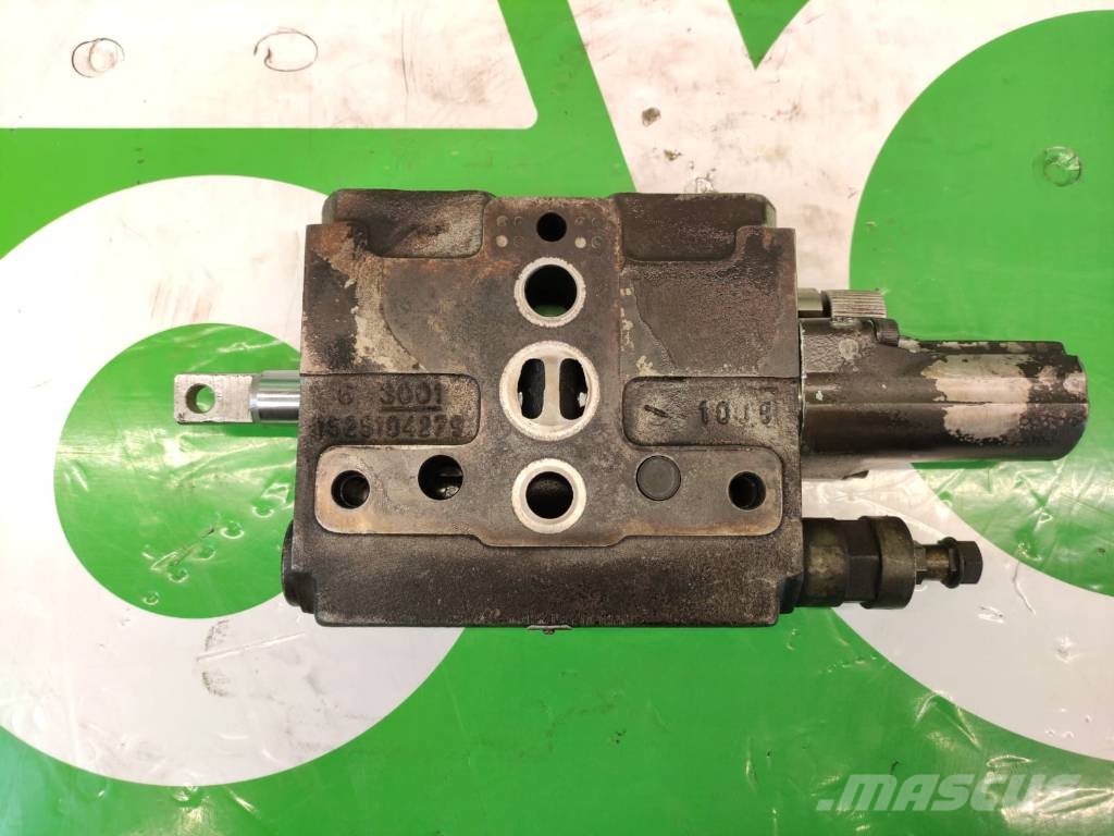CLAAS Ares 640 Bosch Distributor Section 0521609085 Шасі