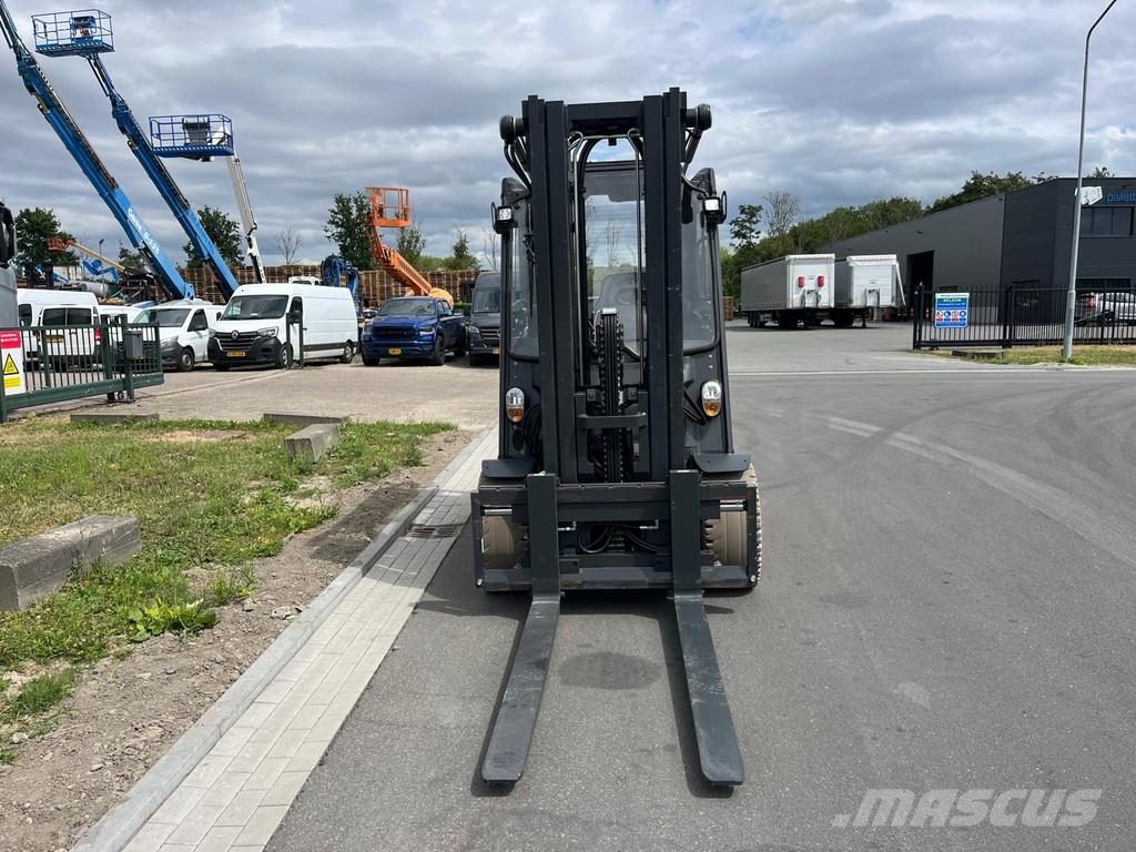 Linde E50HL-01 Elektriniai šakiniai krautuvai