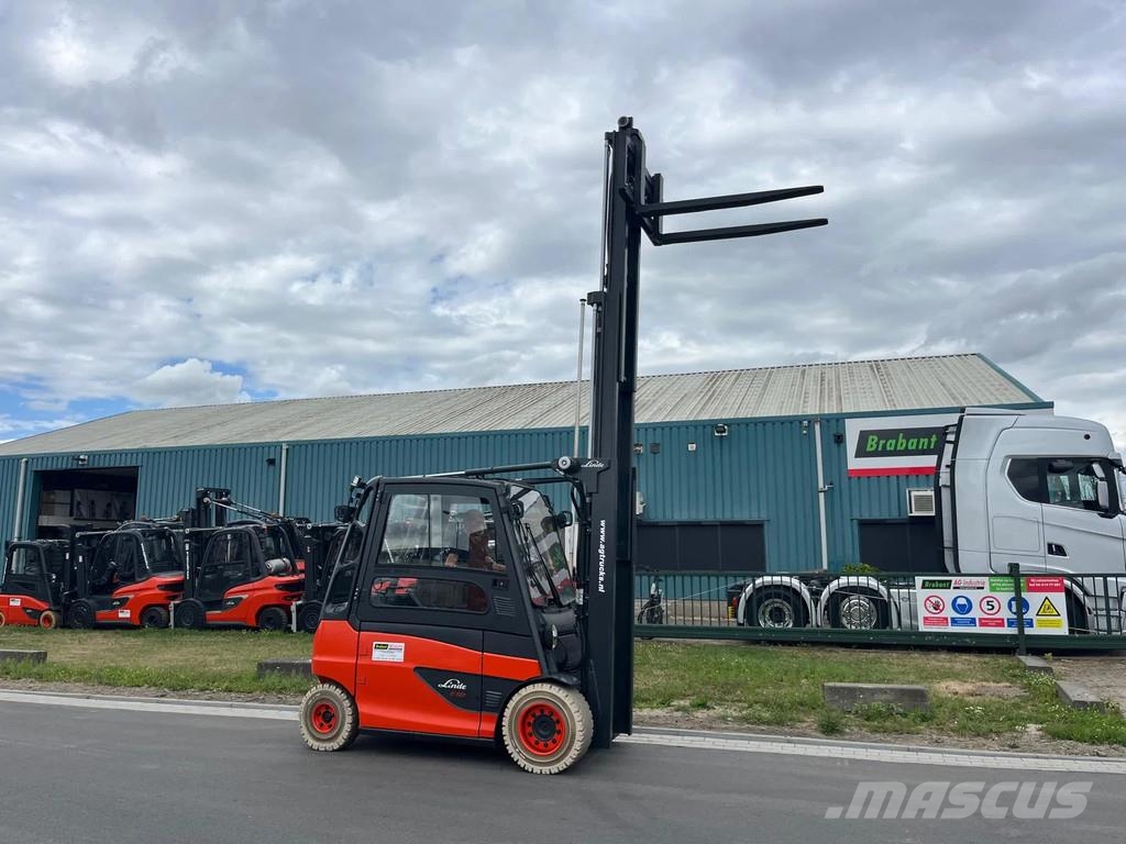 Linde E50HL-01 Elektriniai šakiniai krautuvai