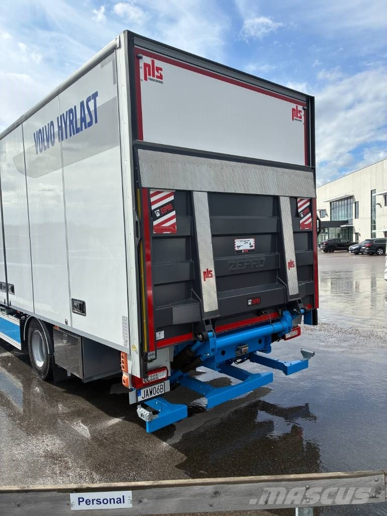 Volvo FL 42 R شاحنات ذات هيكل صندوقي