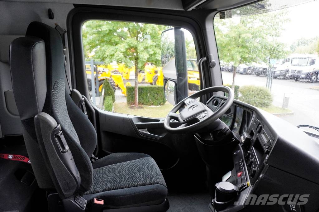Mercedes-Benz Arocs 1833 4×2 / 50 tho. km! / HIAB X-HIPRO 192 ES Platformos/ Pakrovimas iš šono