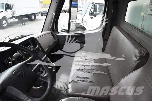 Freightliner BUSINESS CLASS M2 106 건설 장비 - 기타