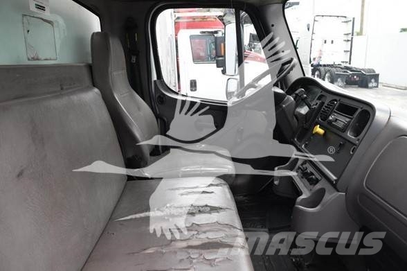 Freightliner BUSINESS CLASS M2 106 건설 장비 - 기타