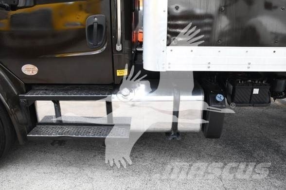 Freightliner BUSINESS CLASS M2 106 건설 장비 - 기타