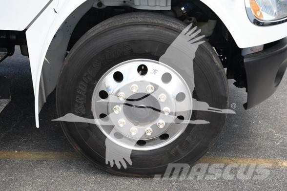 Freightliner BUSINESS CLASS M2 106 건설 장비 - 기타