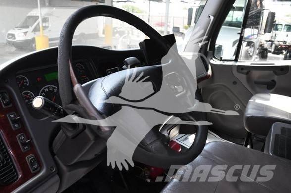 Freightliner BUSINESS CLASS M2 106 건설 장비 - 기타