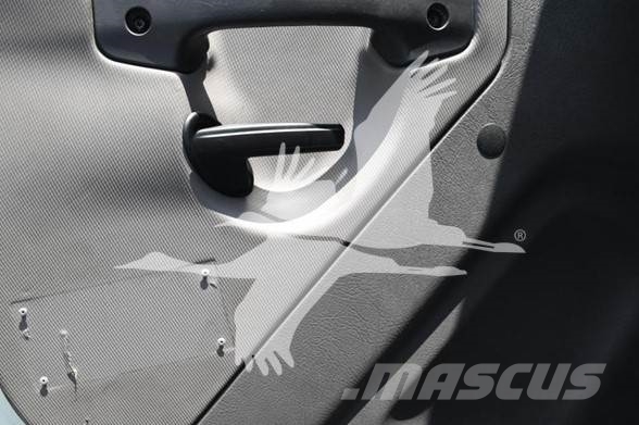 Freightliner BUSINESS CLASS M2 106 건설 장비 - 기타